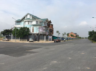 Đi Nước Ngoài Cần Bán Gấp Lô Đất Long Hưng, Sổ Ngay, Khu Cực Đẹp, Kinh Doanh Ngay, Mặt tiền 45M