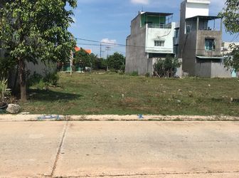 Lô Đất 360M2 Giá 780 Triệu/Nền. Và Dãy Trọ Gồm 2Kiot + 14 Phòng.