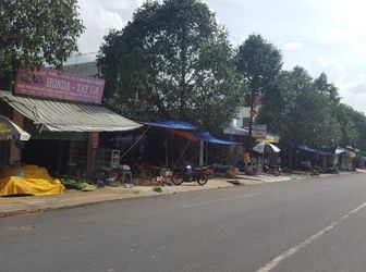 Lô Đất 360M2 Giá 780 Triệu/Nền. Và Dãy Trọ Gồm 2Kiot + 14 Phòng.