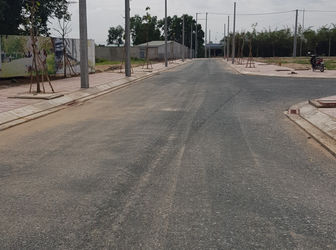 Bán Nhà 1 Trệt 2 Lầu Mặt Tiền Ngã Tư Xoài Đôi
