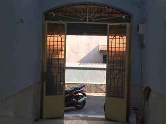 Cần Bán Gấp Nhà Mặt Tiền Kinh Doanh Hoàng Hoa Thám, Quận Tân Bình.