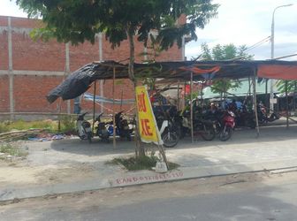 Tìm Người Thân Cho Lô Đất Chợ, DT 105M2, Đường 10,5m, Cách Cổng Chợ 22M, LH Xem Là Thích