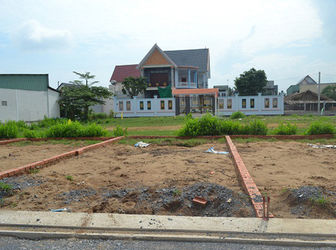 Cần Bán Lô Đất Thổ Cư Ngã 3 Mỹ Hạnh,Tỉnh Lộ 9-Nguyễn Văn Bứa (Gần Cầu Lớn Hóc Môn)