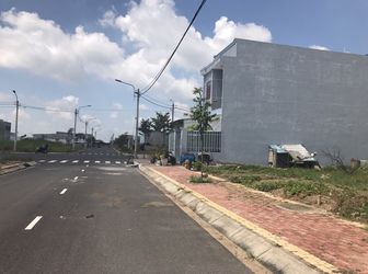 Cần Bán Lại Lô Góc 2 Mặt Tiền Đường, Trần Văn Giàu, 8X20M, Gía 1,5 Tỷ