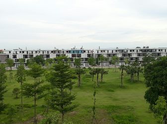 Chính Chủ Cần Bán  Gấp Căn Khe Thoáng Nam 32 Gần Trường Học