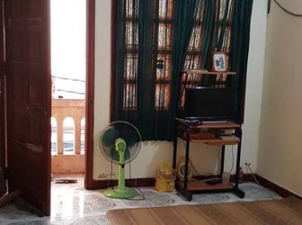 Nhà Hào Nam, Trung Tâm Đống Đa, Ngõ Ô Tô 4 Chỗ, Thông, Gần Mặt Phố, 60M2, Gía 7,4 Tỷ