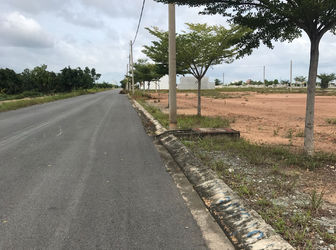  100M2 Đất Thổ Cư 100%, Sổ Hồng Riêng, Xây Tự Do, Mt Nguyễn Văn Bứa , Hóc Môn