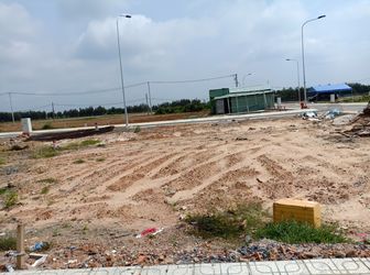 Nhà Có Việc Bán Gấp Đất Thổ Cư Gần Chợ Bình Chánh, Sổ Hồng Riêng, Dt 7X20M, 700 Triệu