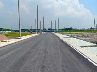 Nhà Có Việc Bán Gấp Đất Thổ Cư Gần Chợ Bình Chánh, Sổ Hồng Riêng, Dt 7X20M, 700 Triệu