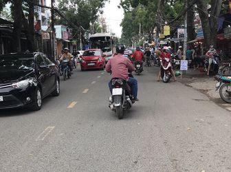 Cần Vốn Bán Nhà Mặt Tiền Phạm Hữu Lầu, Diện Tích 4X30M, Giá 11.8 Tỷ, Thương Lượng!