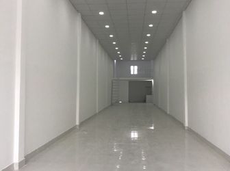 Cần Vốn Bán Nhà Mặt Tiền Phạm Hữu Lầu, Diện Tích 4X30M, Giá 11.8 Tỷ, Thương Lượng!