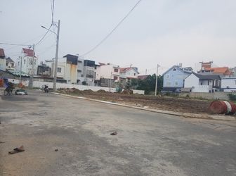 P.Trường Thọ-Bên Hông Chợ Thủ Đức...Đất Nền 50-80M2 Xây Dựng Tự Do Lh 0929404263 Gặp Hiệp