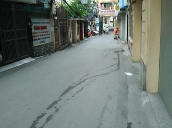 Bán Đất Sổ Đỏ Chính Chủ 95M2 Mặt Tiền Đê La Thành - Chỉ 10,86 Tỷ.