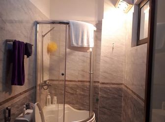 Bán Nhà Tặng Nội Thất 300 Triệu Hào Nam, 43M2, 5 Tầng, 4.55 Tỷ