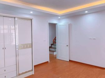 Bán Nhà  Lê Trọng Tấn Thanh Xuân  35M 5 Tầng Mặt Tiền 6M Gía 6.3 Tỷ, Ô Tô, Nhà Đẹp.