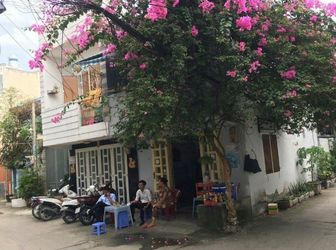 Cần Vốn Bán Gấp Nhà Căn Góc Hxh, P.Tân Quy, Dt 4X7.5M, 1 Trệt, 1 Lửng. Giá 3.68 Tỷ .