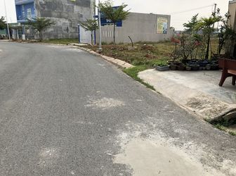 Cần Tiền Bán Gấp Lô Đất Thổ Cư Chính Chủ 10X26M, Đường Nhựa 20M, Mặt tiền Trần Văn Giàu. Sổ hồng riêng.