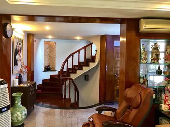 Bán Nhà 5 Tầng Phân Lô Phố Lạc Trung, 40M2, Lô Góc, Ô Tô Tránh