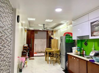 Bán Gấp Nhà 5 Tầng Định Công 30M2, Mặt Tiền 3.2M, Ô Tô - Giá Chỉ 2.8 Tỷ