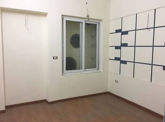 Bán Nhà 45M2, 5 Tầng, Chỉ 4 Tỷ Cực Đẹp Yên Lãng-Đống Đa 