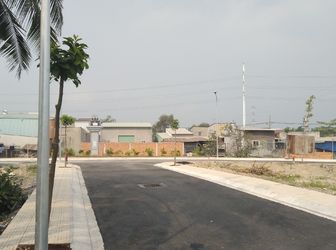 Chính Chủ Bán Đất Gần Chợ Hóc Môn 90M2-900 Triệu