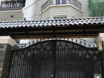 Cho Thuê Nhà Nguyên Căn Khu Phú Mỹ Chợ Lớn .Dt 5X24M. 1Trệt,2Lầu,Sân Thượng .5 Phòng Ngủ. Giá 20 Tr / Tháng .