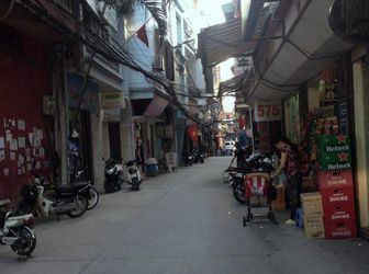 Bán Gấp 50M2 Đê La Thành  Kinh Doanh - Ô Tô 7.7 Tỷ