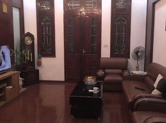 Bán Gấp 50M2 Đê La Thành  Kinh Doanh - Ô Tô 7.7 Tỷ