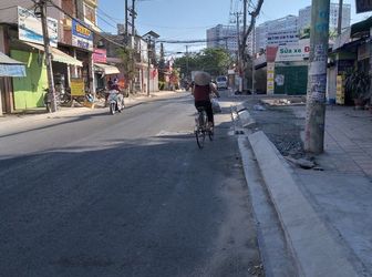 Bán Đất Quận 9-Mt Nguyễn Duy Trinh-25 Triệu/m2-100% Thổ Cư-3 Mặt Giáp Sông