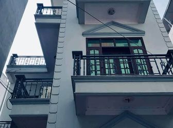 Bán Nhà Lô Góc Cầu Giấy, Kinh Doanh. Diện Tích 54M. Mặt Tiền 4.3M. Giá 7.6 Tỷ.