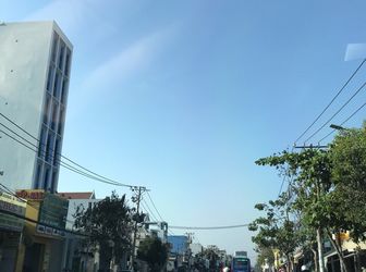 Bán Nhà Mặt Tiền đường Huỳnh Tấn Phát Quận 7 . Diện tích12X10M. 1Trệt,1Lầu. Giá 13.6 Tỷ Thương lượng