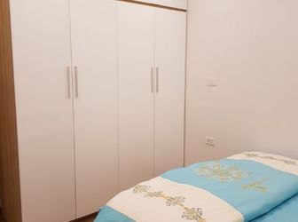 Bán Gấp Chung Cư 60 Hoàng Quốc Việt 117M2, Giá 28Tr/m2.