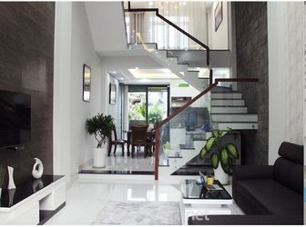 Nhà Sổ Hồng Riêng, 2 Lầu, Diện tích = 5X17M, đường 10M Nhựa - Hóc Môn