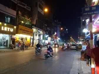 Mặt Phố Bạch Mai 300M2 Giá 58 Tỷ Mặt Tiền 8M Vị Trí Đẹp Nhất Phố.