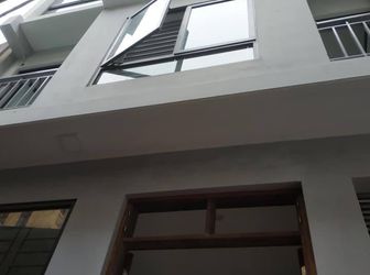 Bán Nhà Lạc Long Quân Chỉ 4.4 Tỷ, 5 Tầng , Mới Xây, Lh : 0973210314