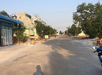 Thiếu Hụt Vốn Kinh Doanh Sang Gấp 300M2 Mặt Tiền Đường Nhựa 16M Sổ Đầy Đủ. LH Chú Oanh - 0933935222