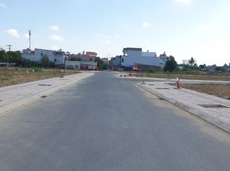 Ngay Cổng Sau Công Ty Pouchen. - Diện Tích 100M2. - Giá Gốc 3Tỷ 5. - Nhân Dịp Tết Giảm 15%