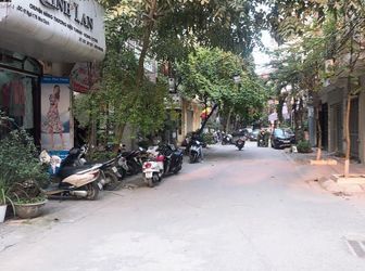 Bán Đất Phố Cầu Giấy, Ngõ Ô Tô, Kinh Doanh Sầm Uất 135M2 