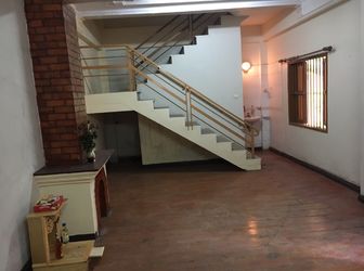 Cho Thuê Nhà Ngõ 19 Nguyễn Thị Định, Trung Hoà, 3 Tầng 6 Phòng 18 Triệu Rất Thích Hợp Làm Văn Phòng