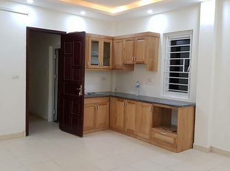 Bán Nhà Ở Kinh Doanh Trong Phố Hoàng Quốc Việt 35M2 X 5 Tầng - Mặt Tiền 4.5M - Giá 5.5 Tỷ