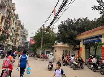 Bán Nhà Bùi Xương Trạch, Ngõ Ô Tô, 42M2, Mặt Tiền 4.7M, 4.6 Tỷ, Lh 0986453042.