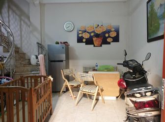 Bán Nhà Hbt, Bên Kia Phố Huế, 23M2, 5 Tầng, 1.99 Tỷ, Lh 0986453042.