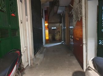 Bán Nhà Hbt, Bên Kia Phố Huế, 23M2, 5 Tầng, 1.99 Tỷ, Lh 0986453042.