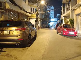 Bán Nhà 2 Tầng, Mặt Tiền, Kinh Doanh, 2,65 Tỷ, Đào Duy Từ, Phú Nhuận.