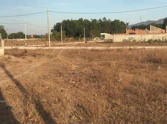 Cần Ra Gấp 2 Lô Đất Nền Trong Tuần Này