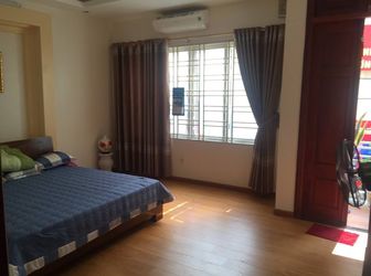 Cần Bán Nhà Đẹp Khu Nguyễn Khang, 5 Tầng, Giá 3 Tỷ 150 Triệu.