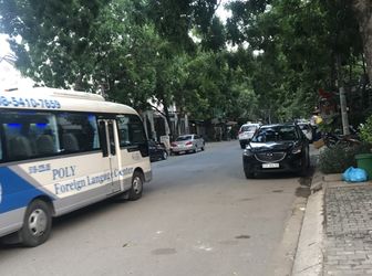 Cho Thuê Nhà Nguyên Căn Khu Lacasa Hoàng Quốc Việt. Diện tích 5X18M, 3 Lầu, 5 Phòng ngủ. Giá Thuê 30 Triệu.