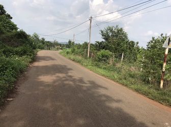 Tôi Bán Gấp Lô Đất Sông Thao Mặt Tiền Đường Nhựa