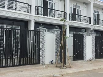 Nhà Lầu Bình Chánh 98M2 Y Hình, Trả Trước 895 Triệu Ở Ngay