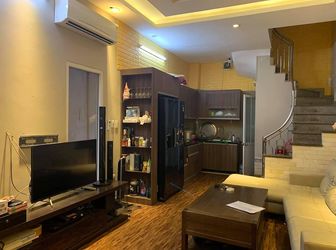 Bán Nhà Đội Cấn - Ba Đình Diện Tích 37M2 Giá Siêu Rẻ Chỉ Có 2.5 Tỷ.